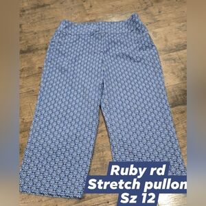 Ruby rd womens capris sz 12